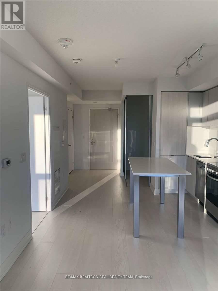 502 - 10 Gibbs Road, Toronto, Ontario  M9B 0E3 - Photo 8 - W12651830