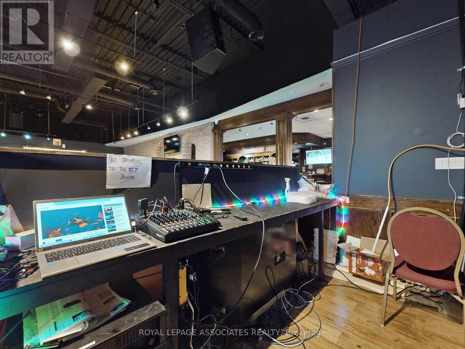 13,14,15 - 2 Steinway Boulevard, Toronto, Ontario  M9W 6J8 - Photo 27 - W12651858