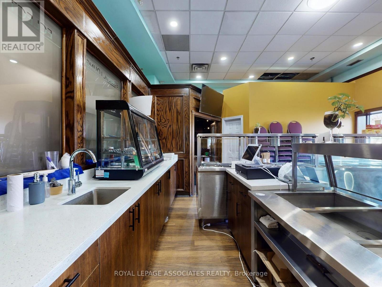 13,14,15 - 2 Steinway Boulevard, Toronto, Ontario  M9W 6J8 - Photo 33 - W12651858