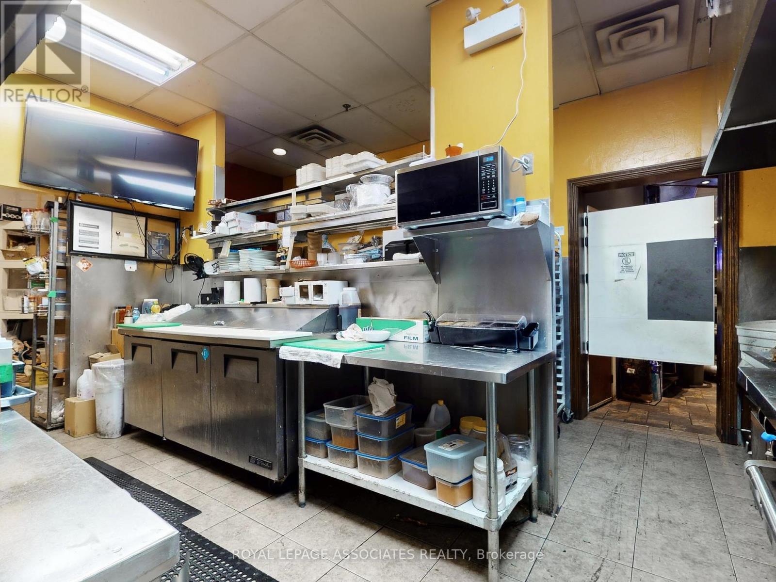 13,14,15 - 2 Steinway Boulevard, Toronto, Ontario  M9W 6J8 - Photo 37 - W12651858