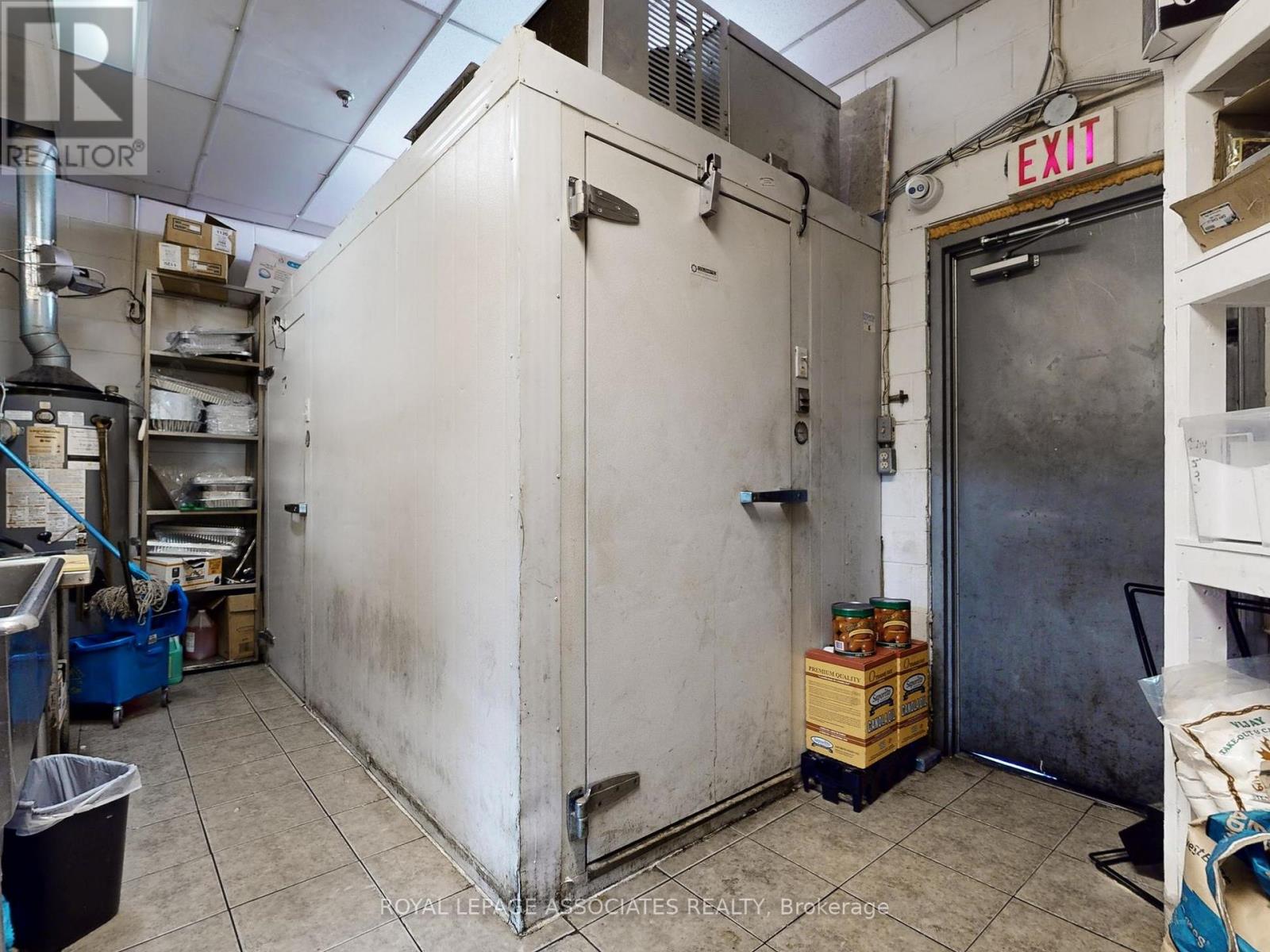 13,14,15 - 2 Steinway Boulevard, Toronto, Ontario  M9W 6J8 - Photo 41 - W12651858