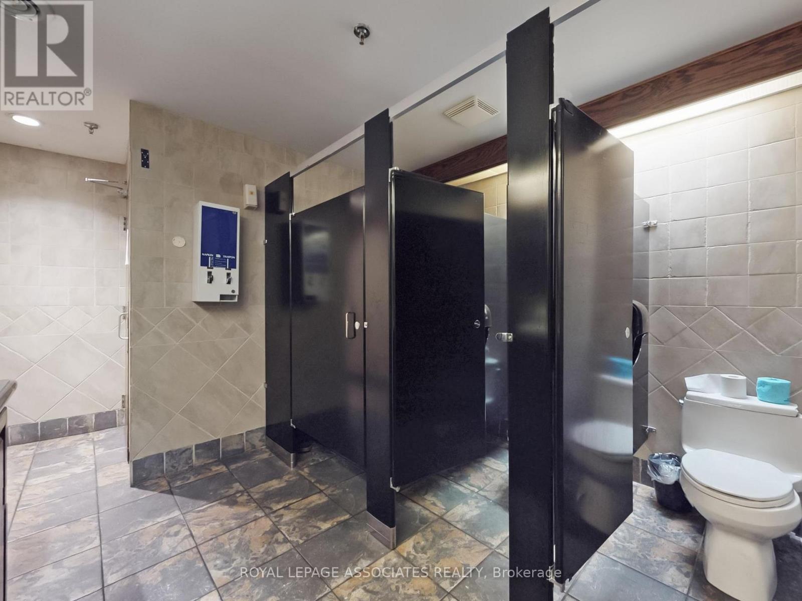 13,14,15 - 2 Steinway Boulevard, Toronto, Ontario  M9W 6J8 - Photo 48 - W12651858