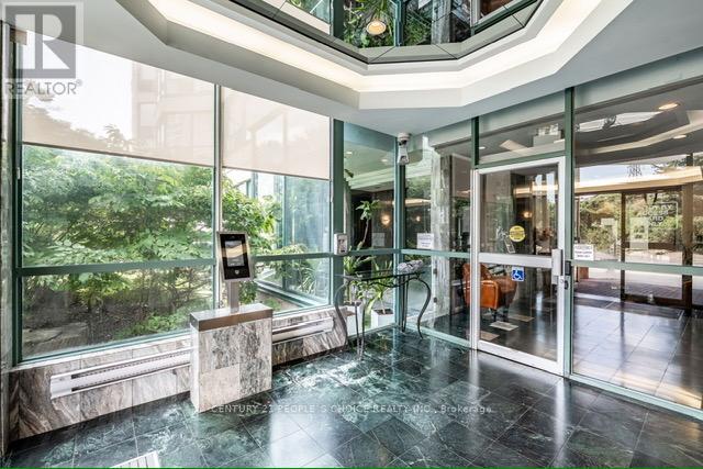 1805 - 4470 Tucana Court, Mississauga, Ontario  L5R 3K8 - Photo 4 - W12651860