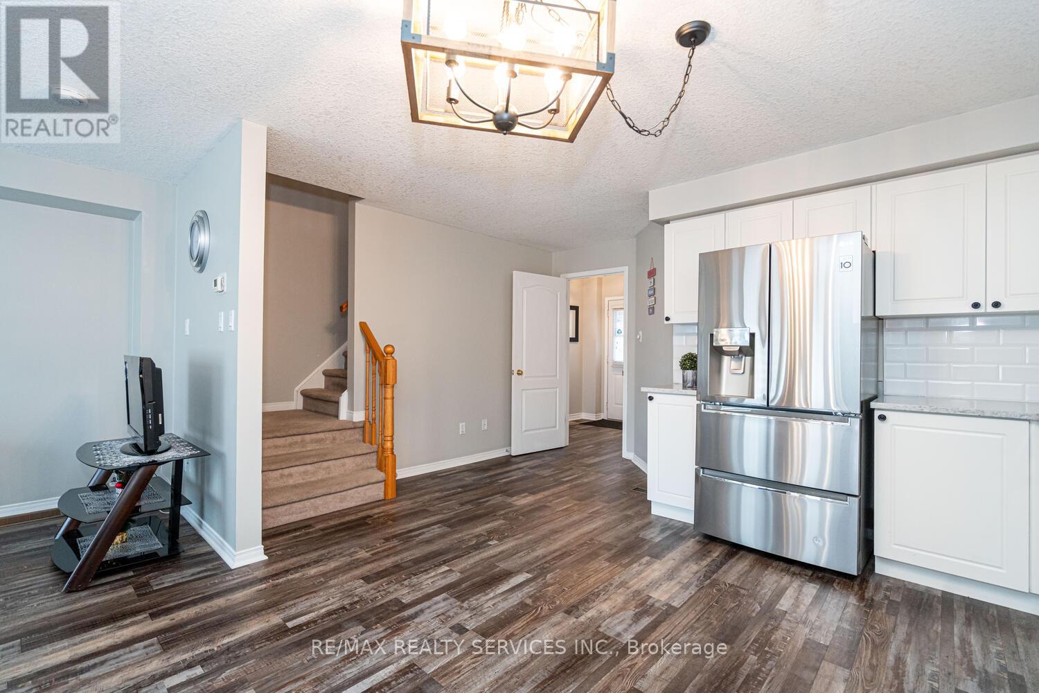 73 Montgomery Boulevard, Orangeville, Ontario  L9W 5H6 - Photo 12 - W12651872