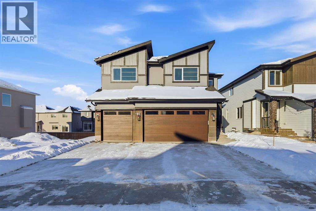 343 Waterford Grove, Chestermere, Alberta  T1X 2Z9 - Photo 2 - A2273681