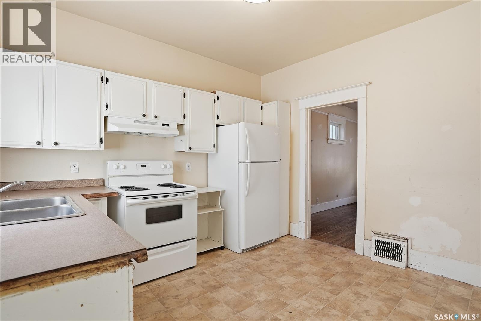 South 324 I Avenue S, Saskatoon, Saskatchewan  S7M 1Y2 - Photo 12 - SK025923