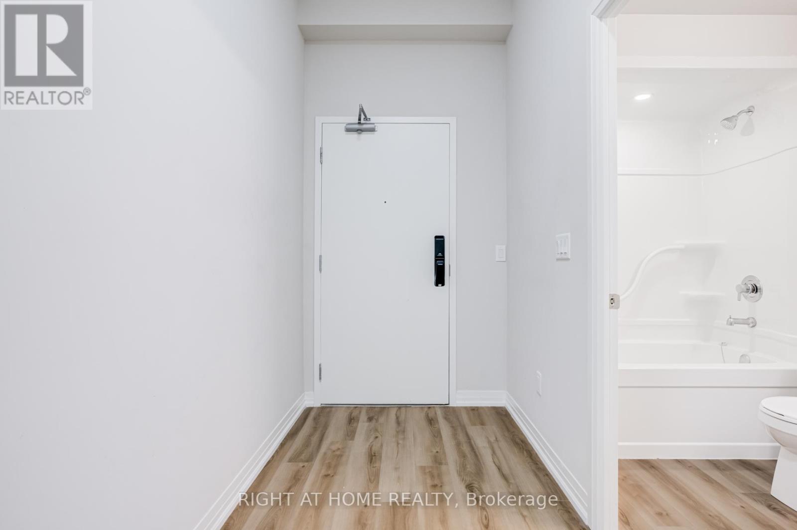 50 Herrick Avenue, St. Catharines, Ontario  L2P 0G3 - Photo 4 - X12651832