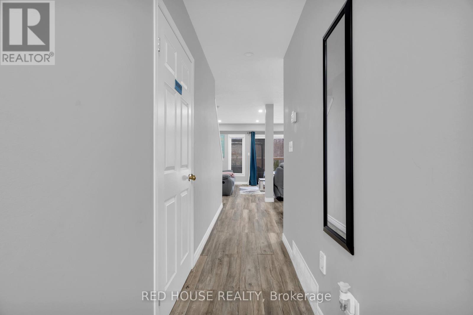 E30 - 110 Activa Avenue, Kitchener, Ontario  N2E 4K4 - Photo 7 - X12651854