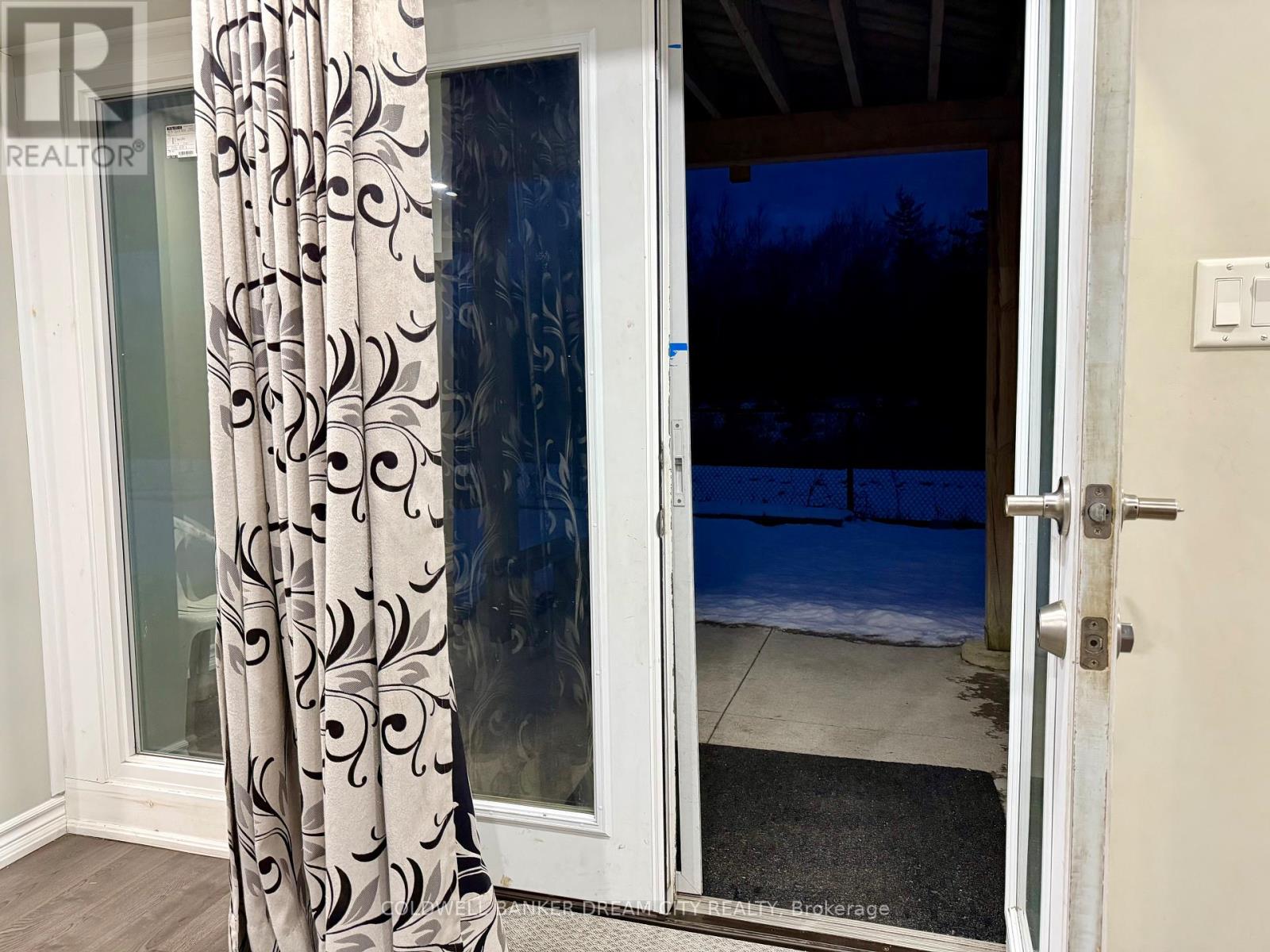 44 Mincing Trail, Brampton, Ontario  L7A 4T3 - Photo 11 - W12651836