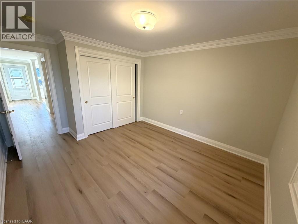 26 Szollosy Circle, Hamilton, Ontario  L9B 1T8 - Photo 6 - 40768301