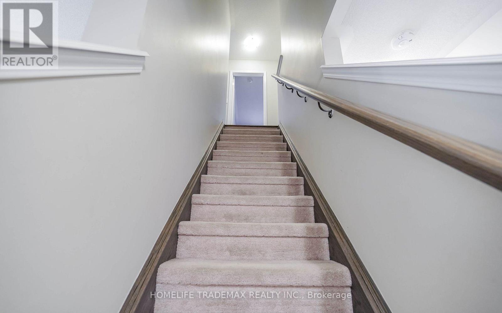 1062 Clipper Lane, Pickering, Ontario  L1X 0E9 - Photo 15 - E12476720