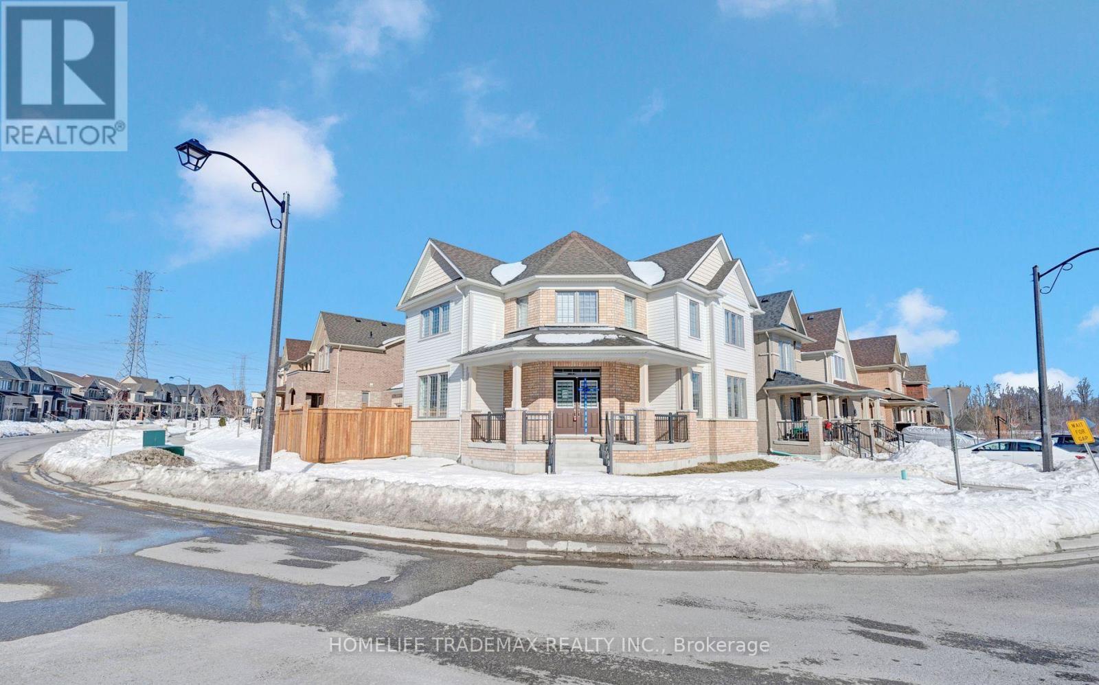 2577 BANDSMAN CRESCENT, Oshawa, Ontario