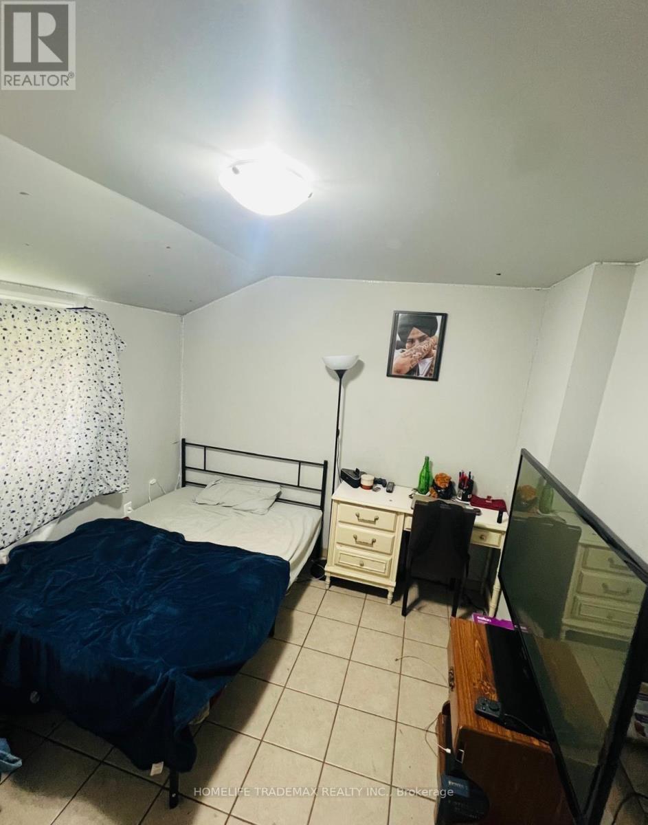 329 Rankin Avenue, Windsor, Ontario  N9B 2R6 - Photo 10 - X12484239