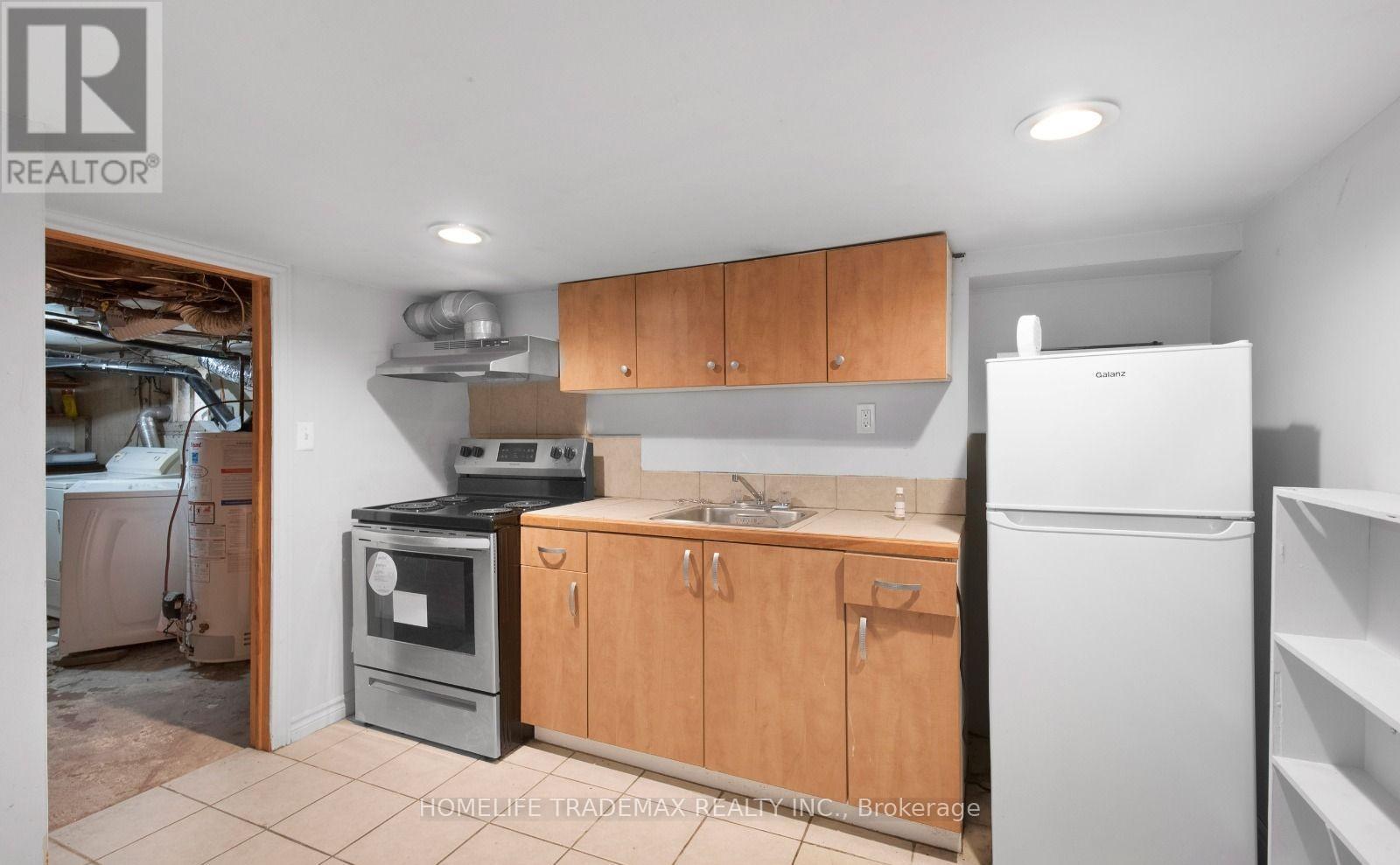 329 Rankin Avenue, Windsor, Ontario  N9B 2R6 - Photo 15 - X12484239