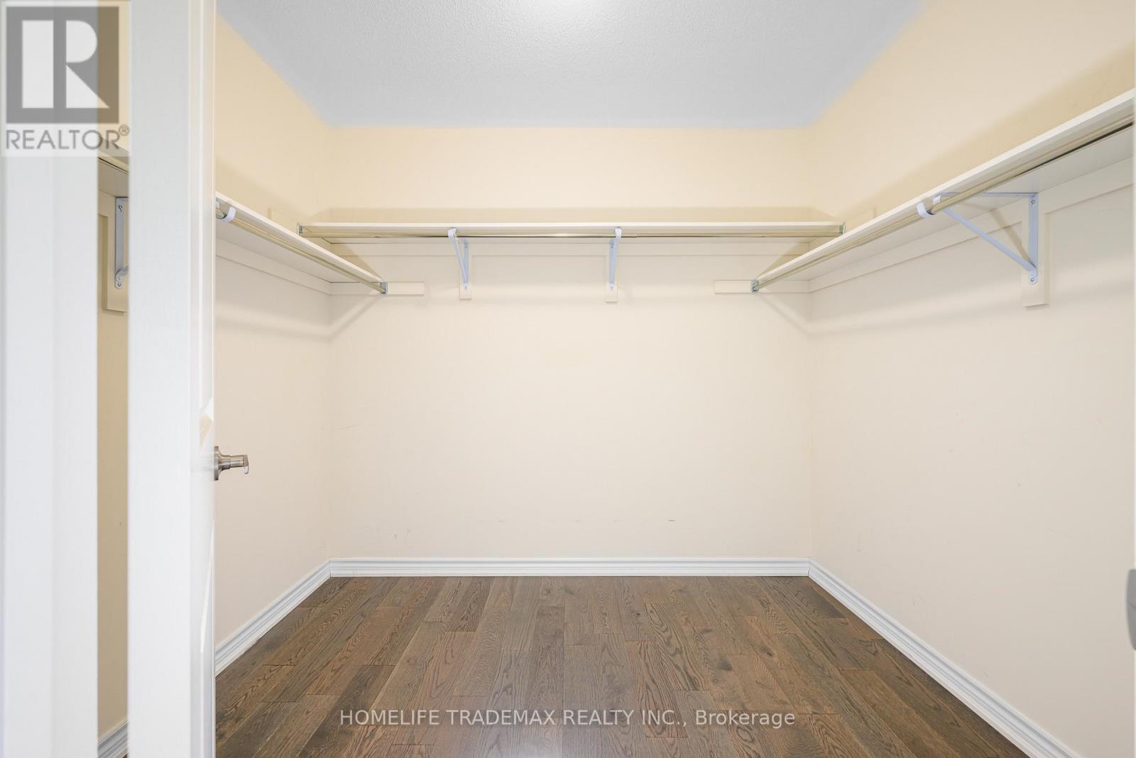 29 Hennessey Crescent, Kawartha Lakes, Ontario  K9V 0P3 - Photo 46 - X12537930