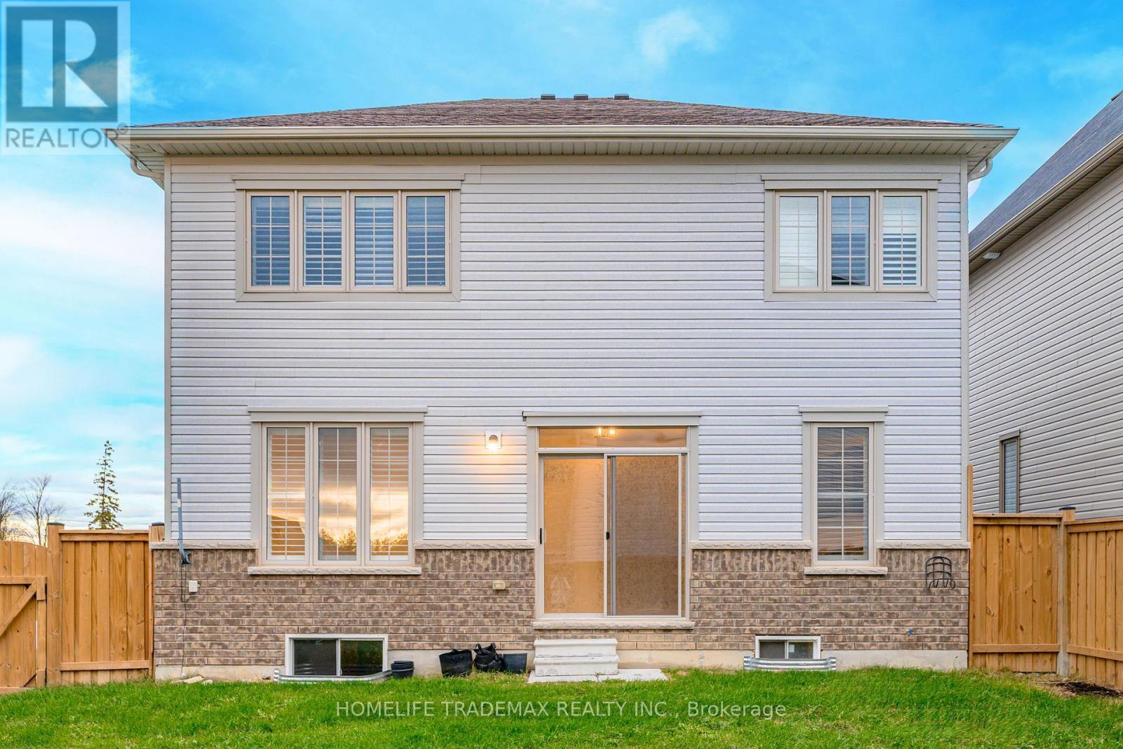 29 Hennessey Crescent, Kawartha Lakes, Ontario  K9V 0P3 - Photo 49 - X12537930