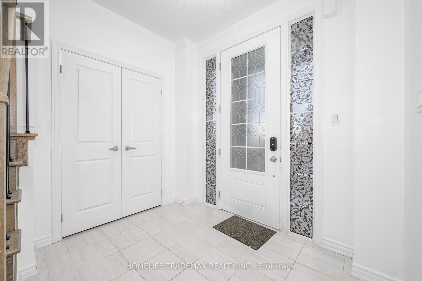 29 Hennessey Crescent, Kawartha Lakes, Ontario  K9V 0P3 - Photo 32 - X12537930