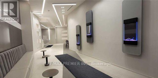 617 - 1603 Eglinton Avenue, Toronto, Ontario  M6E 0A1 - Photo 8 - C12651900