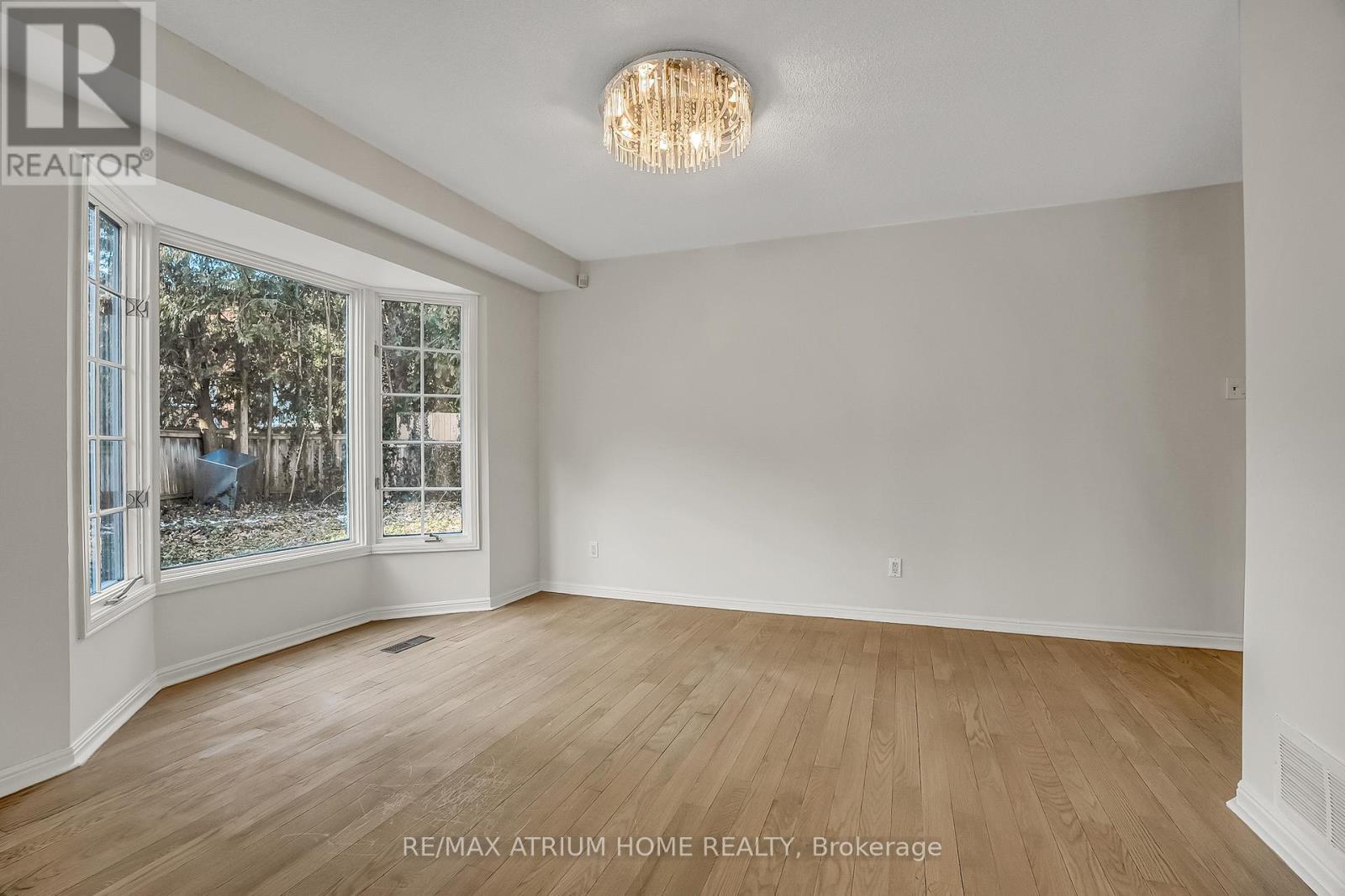 52 Chiswell Crescent, Toronto, Ontario  M2N 6E1 - Photo 11 - C12651920