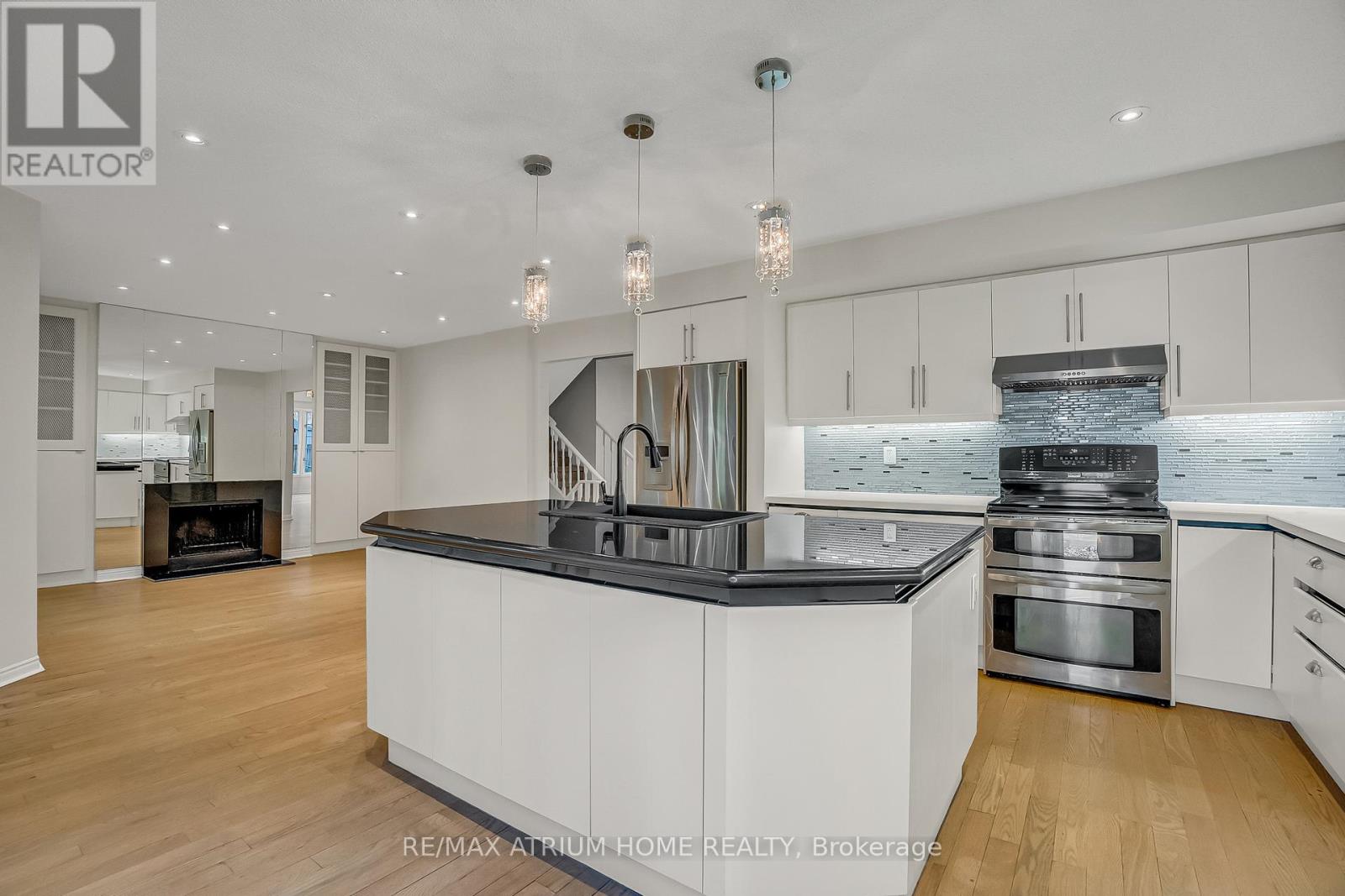 52 Chiswell Crescent, Toronto, Ontario  M2N 6E1 - Photo 15 - C12651920