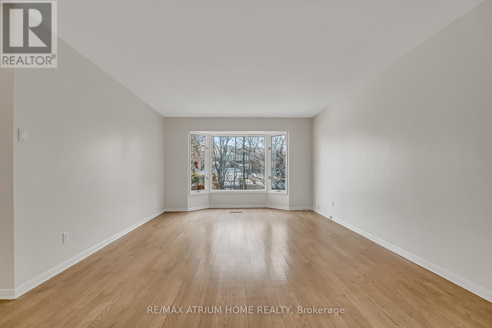 52 Chiswell Crescent, Toronto, Ontario  M2N 6E1 - Photo 8 - C12651920