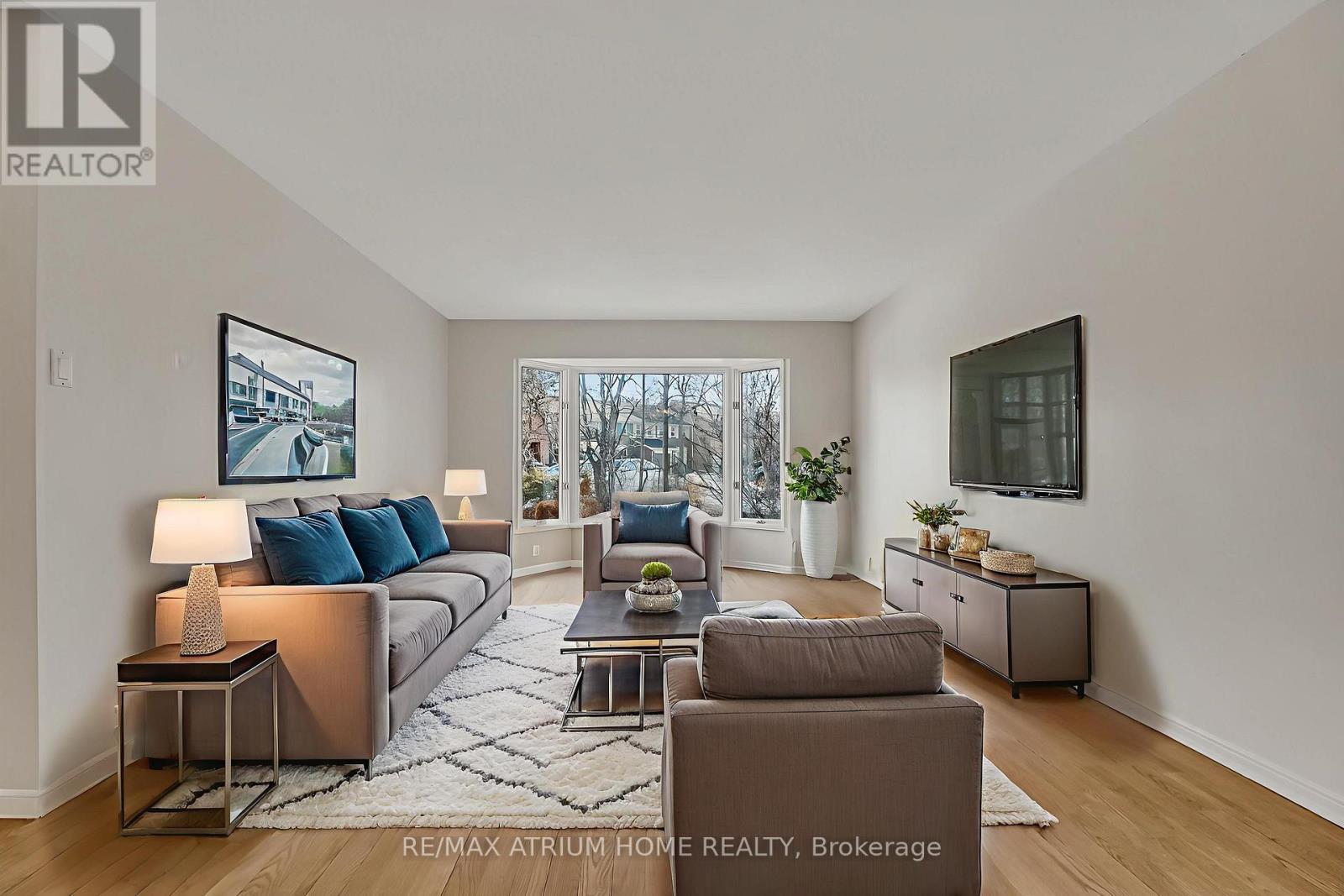 52 Chiswell Crescent, Toronto, Ontario  M2N 6E1 - Photo 9 - C12651920