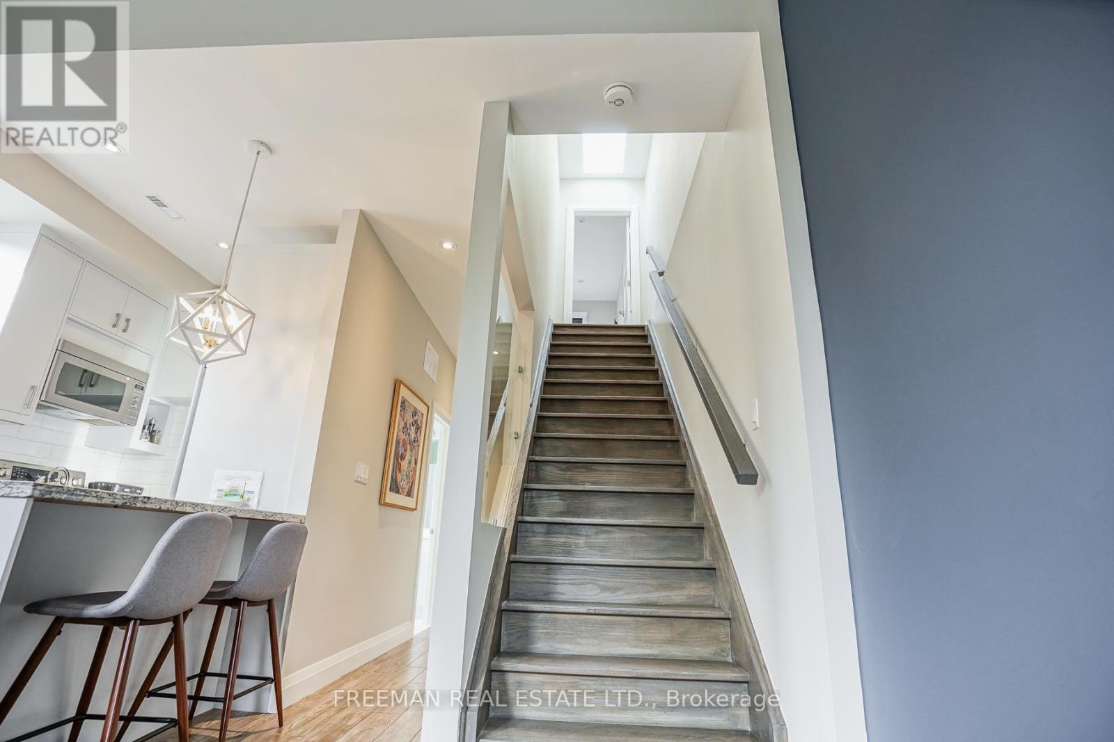 2 - 50 Russell Street, Toronto, Ontario  M5S 1B7 - Photo 23 - C12651928