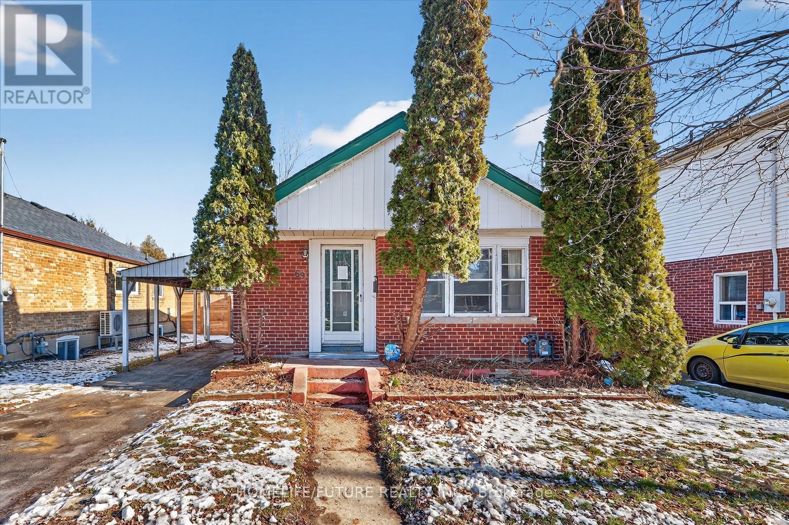 69 Presley Avenue, Toronto, Ontario  M1L 3P7 - Photo 1 - E12651914