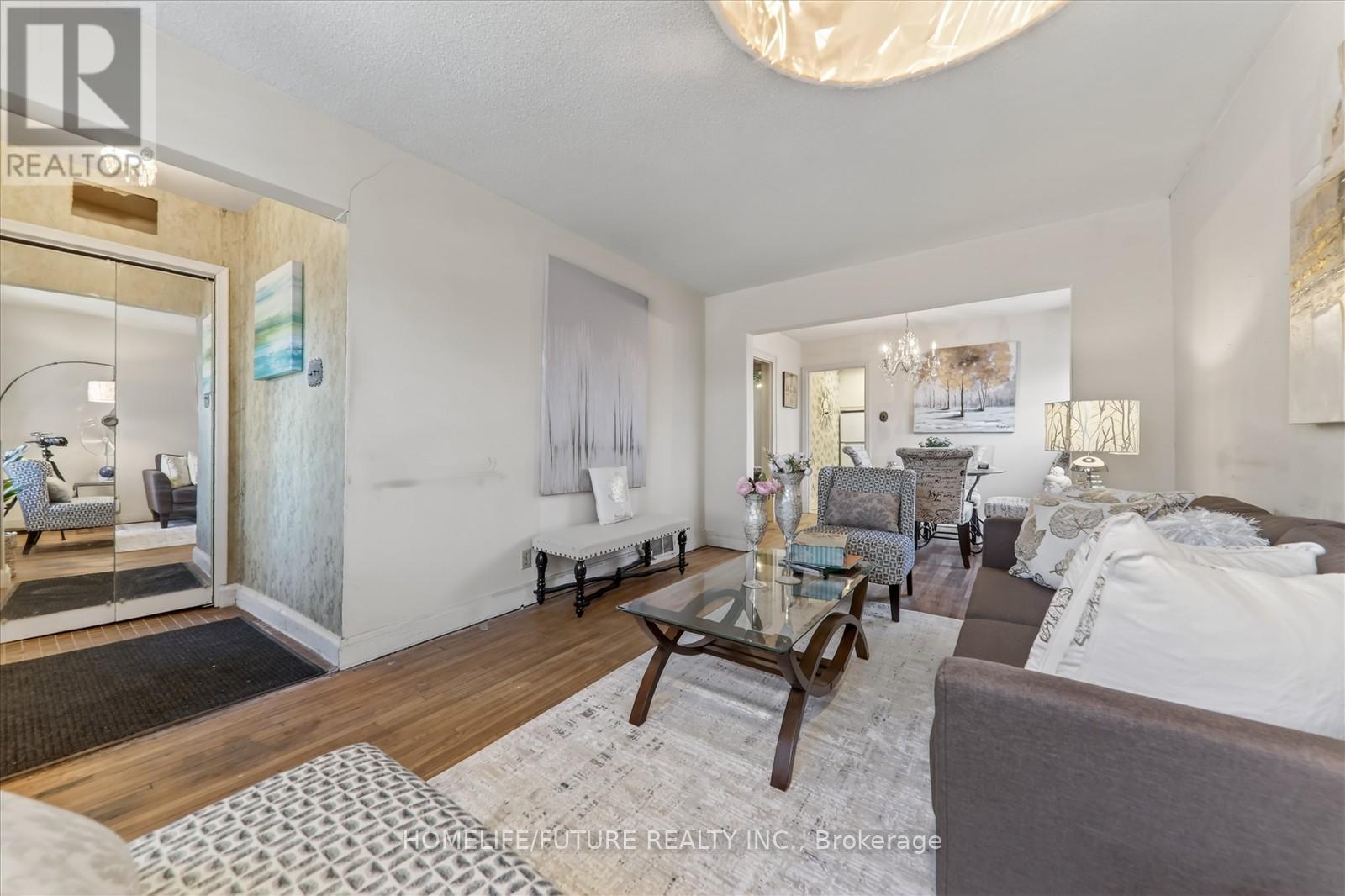 69 Presley Avenue, Toronto, Ontario  M1L 3P7 - Photo 8 - E12651914