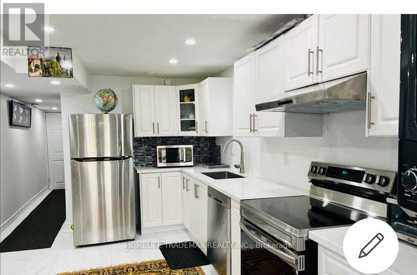 44 Lloydminster Avenue, Ajax, Ontario  L1Z 0N8 - Photo 1 - E12563592