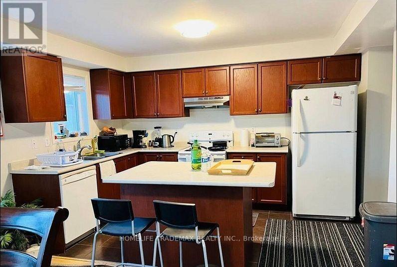 44 Lloydminster Avenue, Ajax, Ontario  L1Z 0N8 - Photo 7 - E12563592