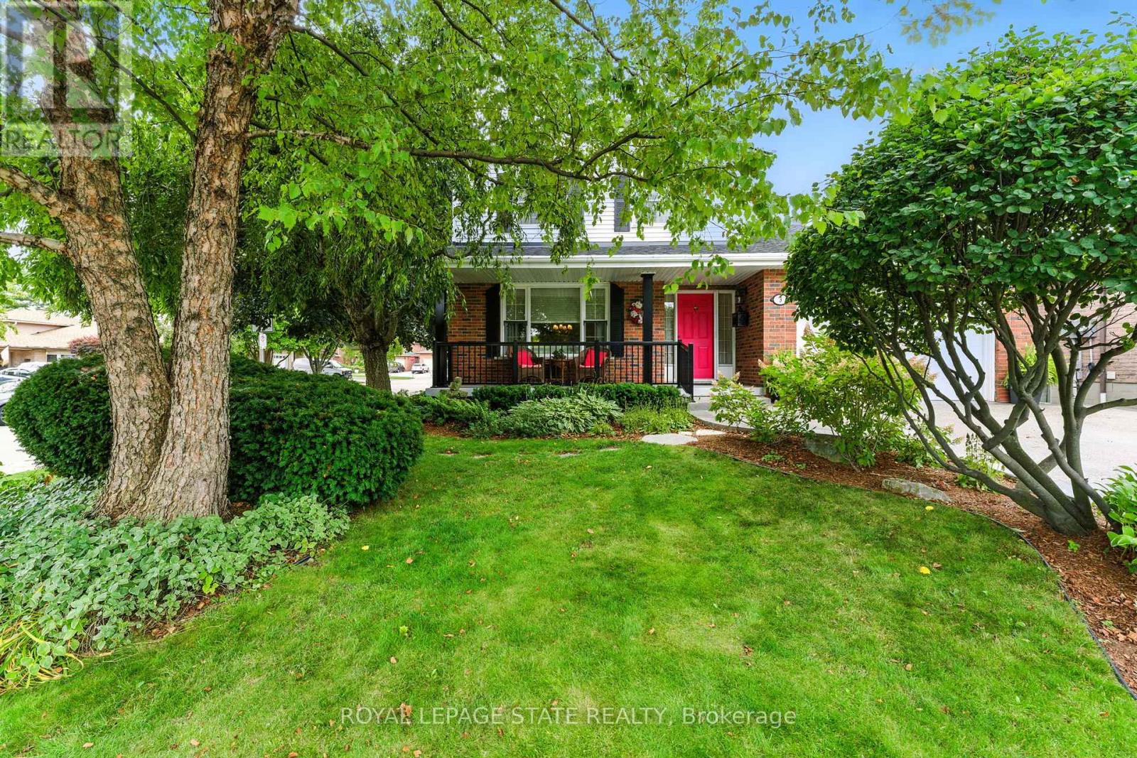 3 Atkins Drive, Hamilton, Ontario  L9C 6T6 - Photo 2 - X12373635