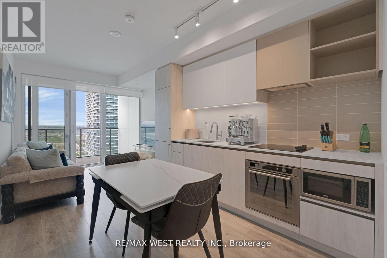 2203 - 7890 Jane Street, Vaughan, Ontario  L4K 0K9 - Photo 13 - N12651916