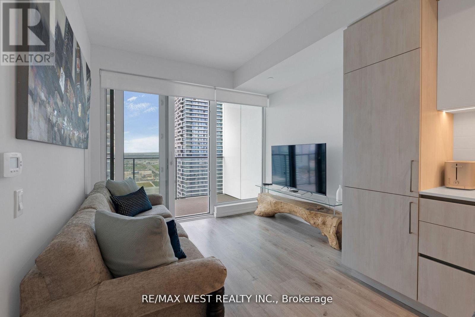 2203 - 7890 Jane Street, Vaughan, Ontario  L4K 0K9 - Photo 8 - N12651916