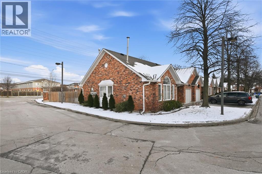 2230 Walkers Line Unit# 1, Burlington, Ontario  L7M 3Y8 - Photo 4 - 40790567