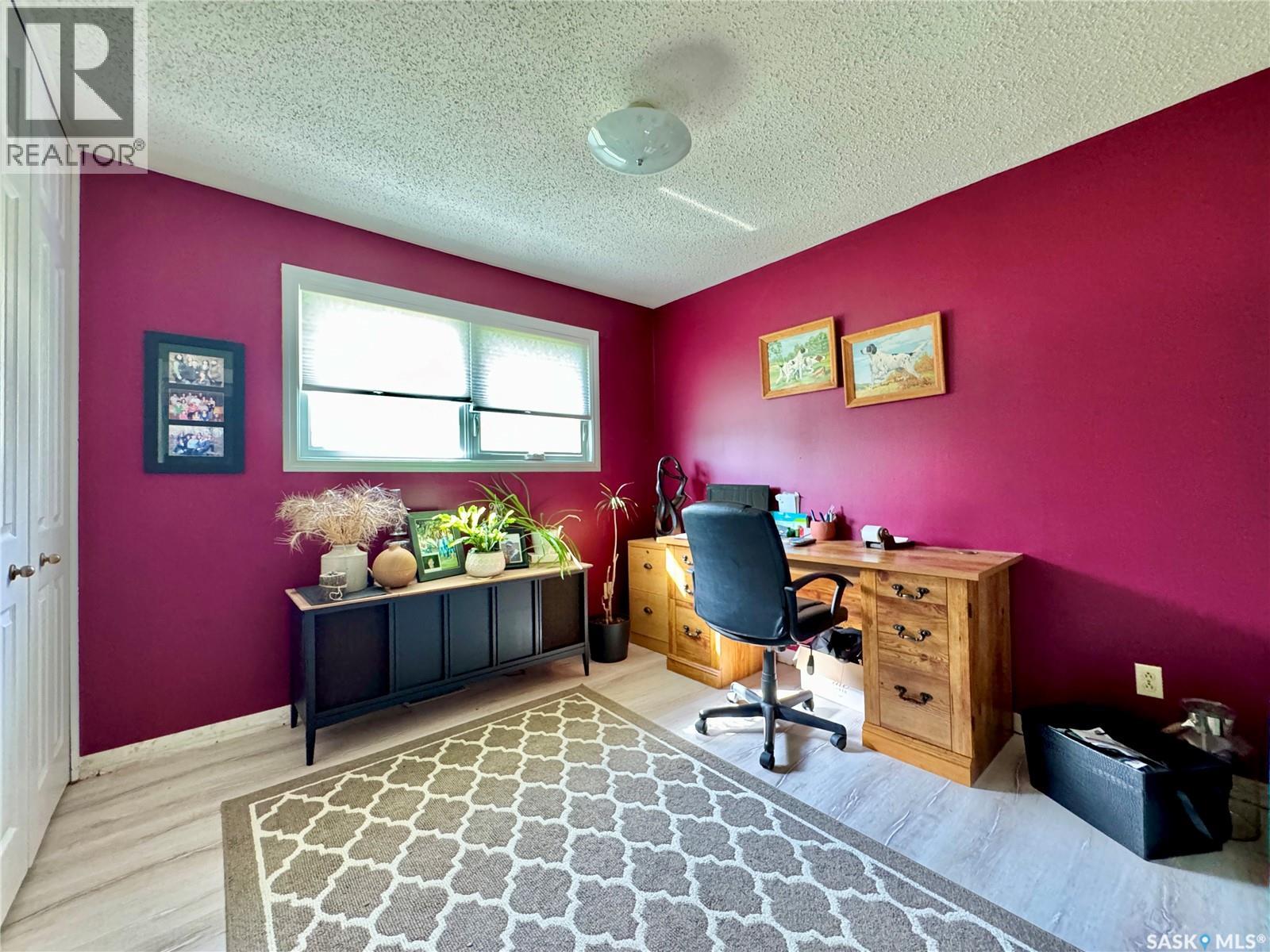 304 March Avenue E, Langenburg, Saskatchewan  S0A 2A0 - Photo 16 - SK996898