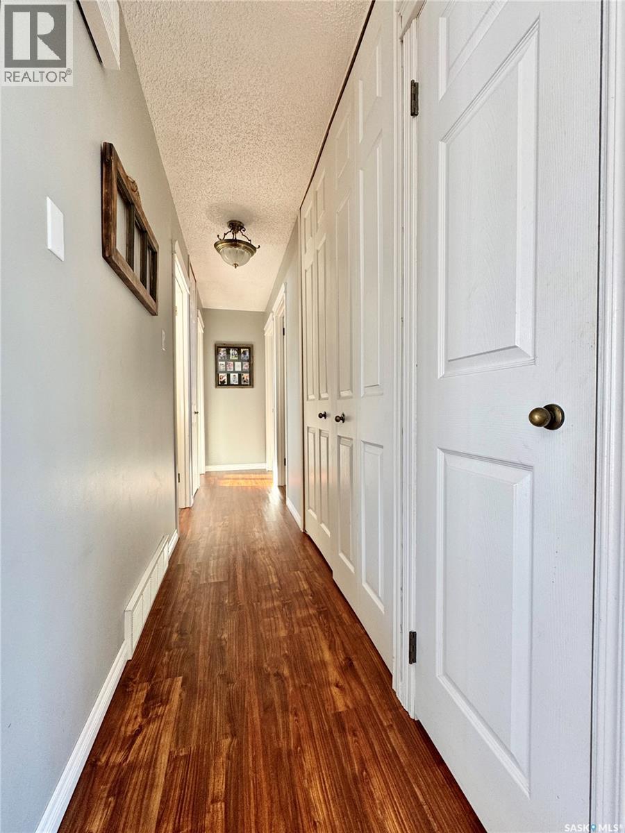 304 March Avenue E, Langenburg, Saskatchewan  S0A 2A0 - Photo 12 - SK996898