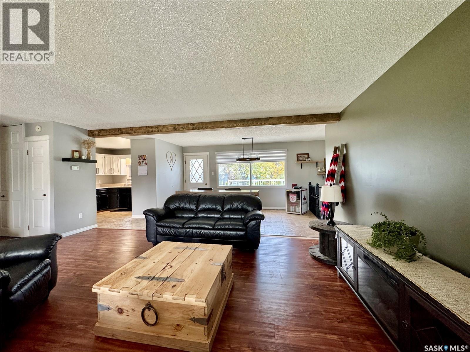 304 March Avenue E, Langenburg, Saskatchewan  S0A 2A0 - Photo 7 - SK996898