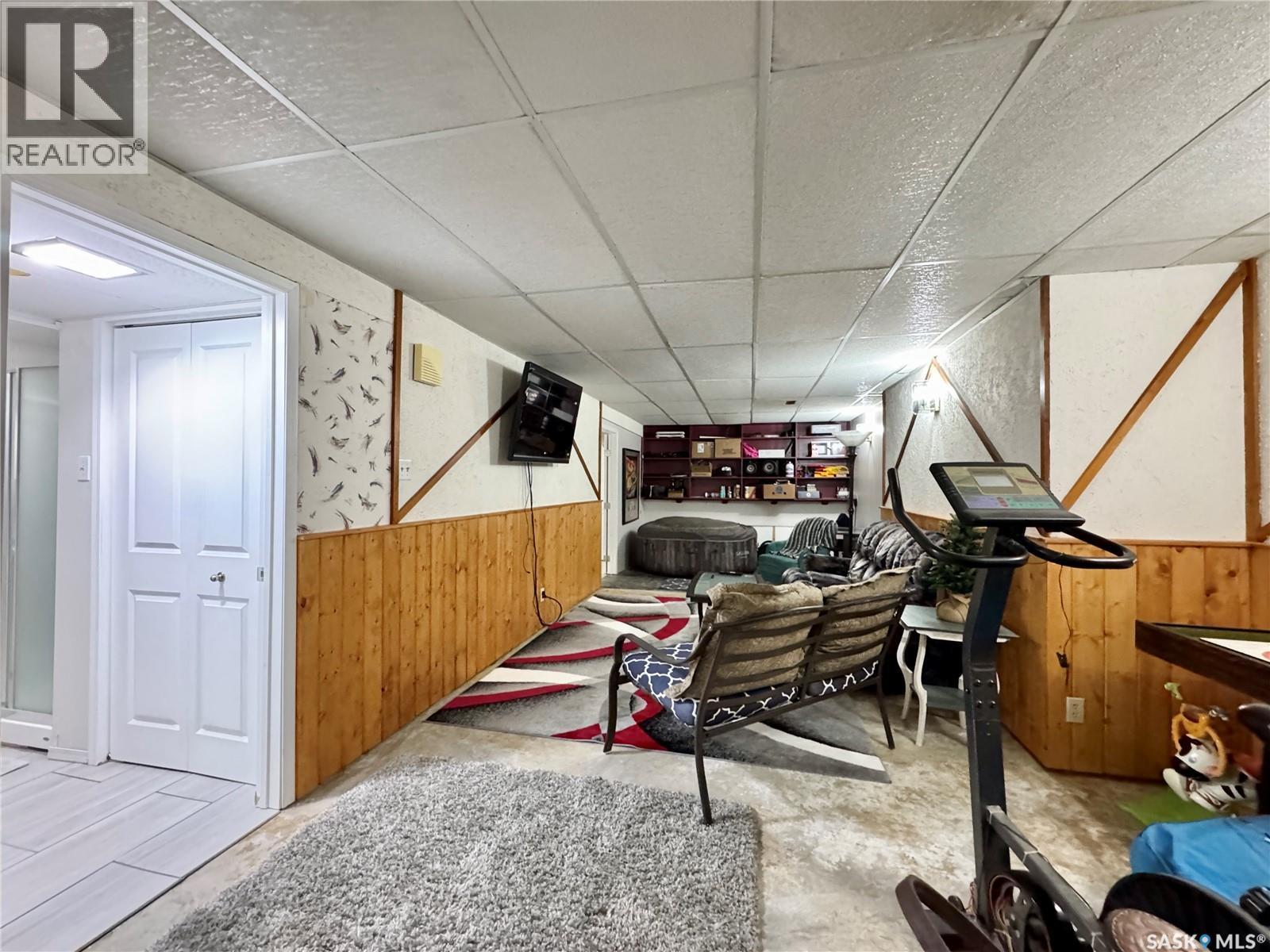 304 March Avenue E, Langenburg, Saskatchewan  S0A 2A0 - Photo 29 - SK996898