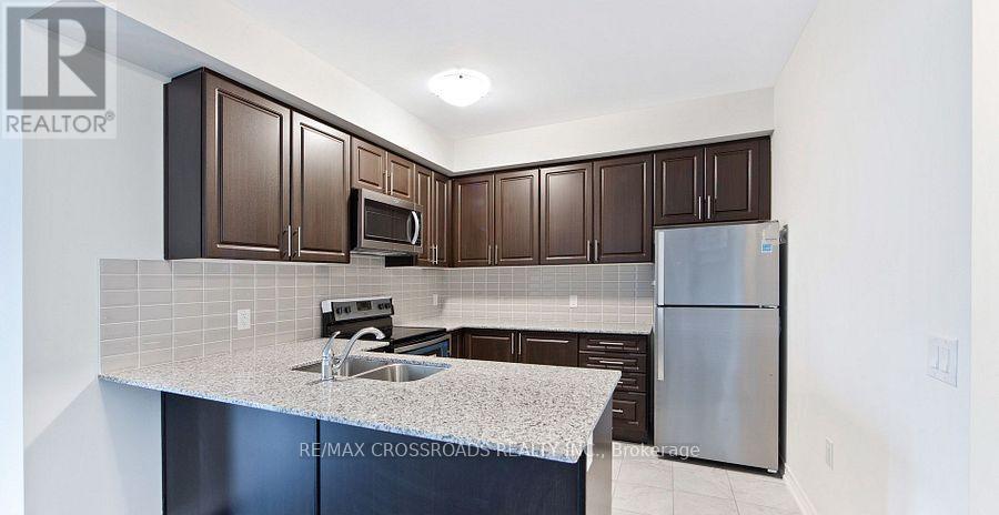 203 - 2375 Bronte Road, Oakville, Ontario  L6M 1P5 - Photo 8 - W12651902