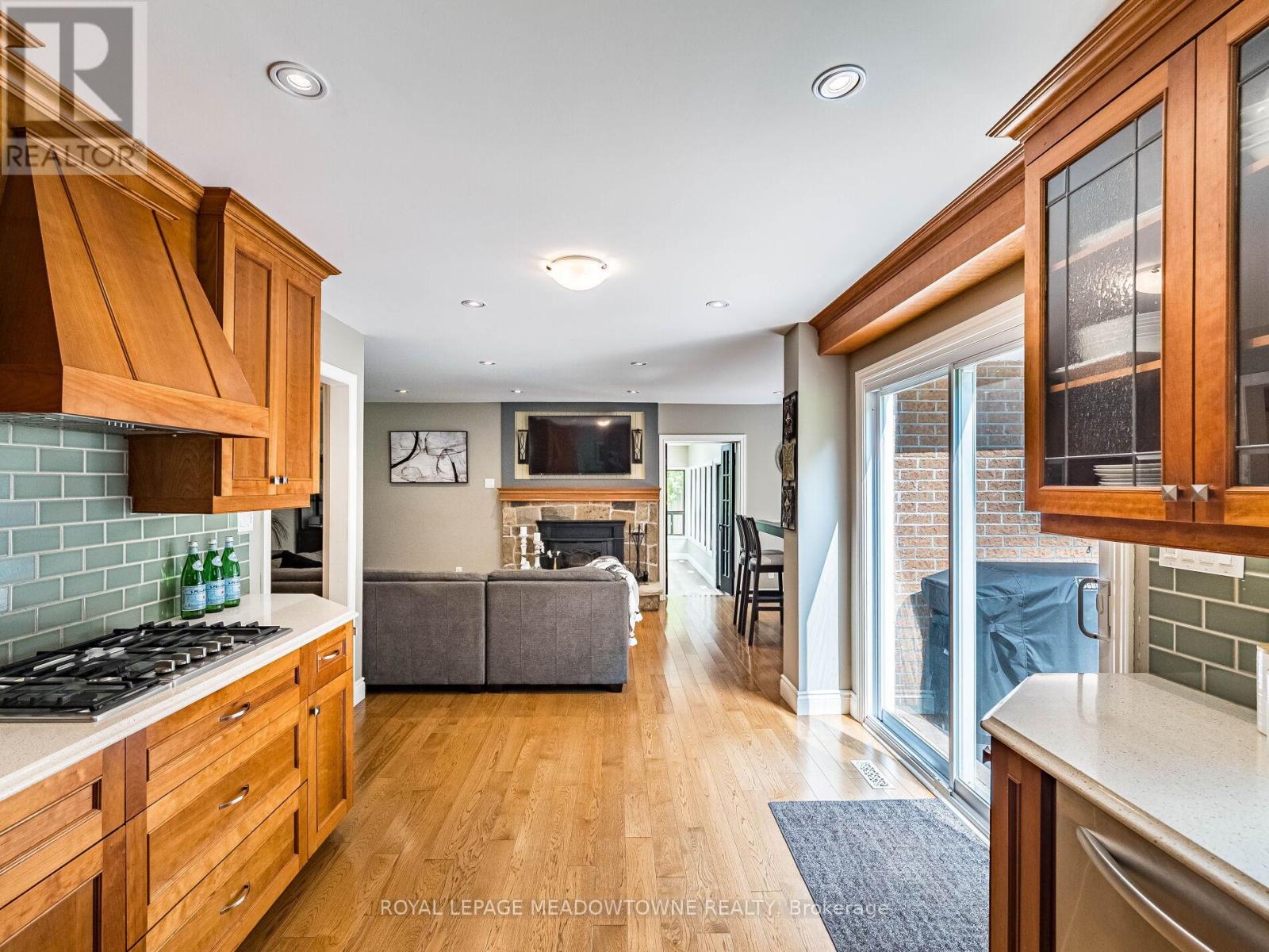 40 Hilltop Drive, Caledon, Ontario  L7C 1H6 - Photo 25 - W12651936