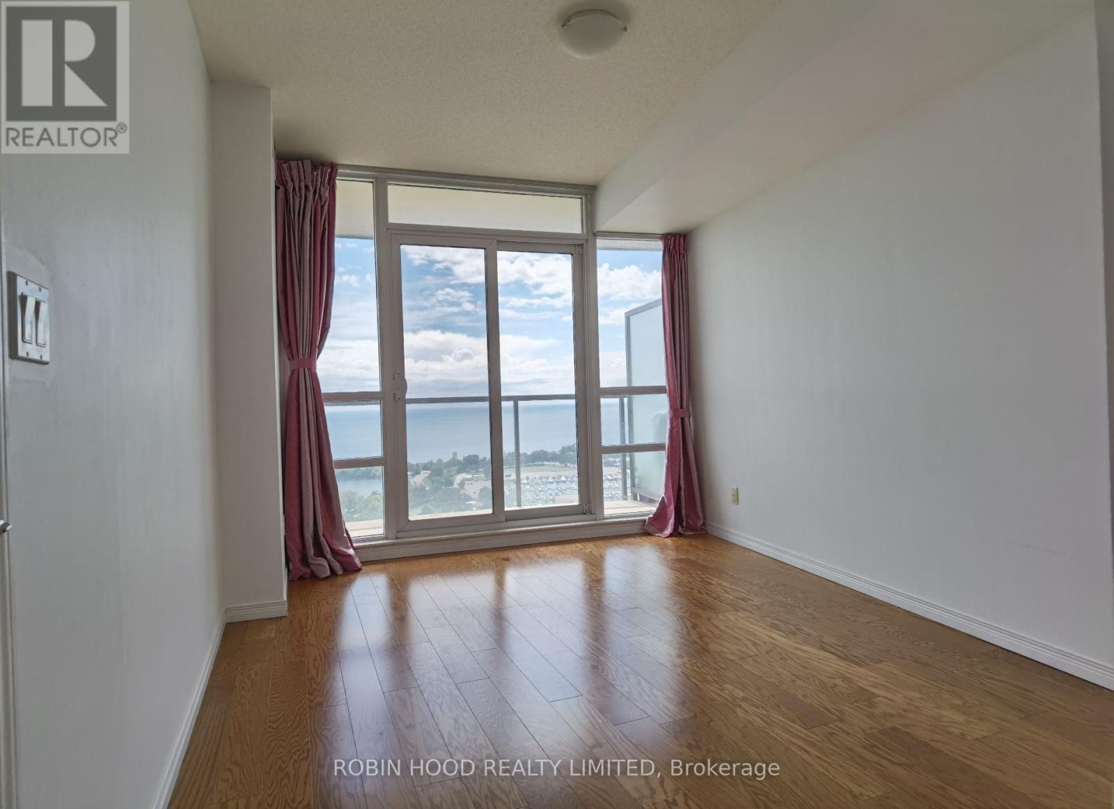 2307 - 2240 Lake Shore Boulevard W, Toronto, Ontario  M8V 0B1 - Photo 19 - W12651942