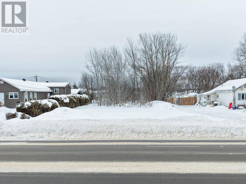 412 Second Lin, Sault Ste. Marie, Ontario  P6C 2J7 - Photo 2 - SM253514