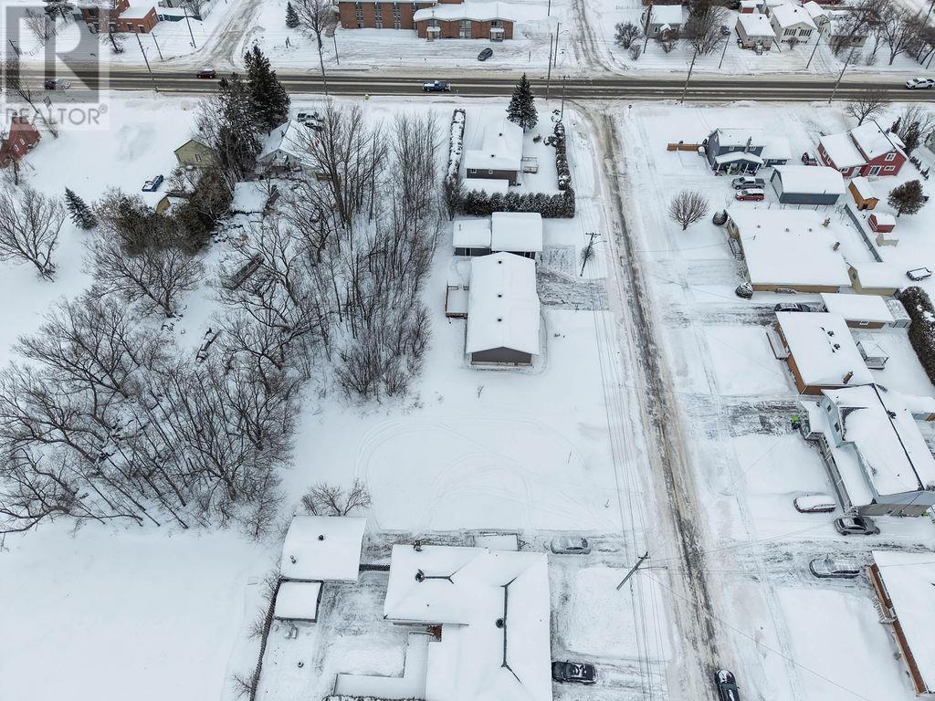 412 Second Lin, Sault Ste. Marie, Ontario  P6C 2J7 - Photo 9 - SM253514