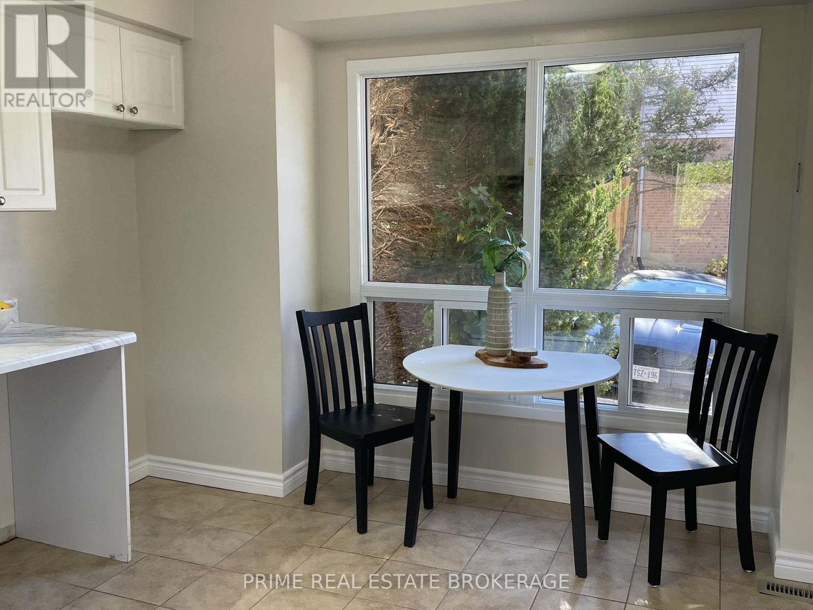 35 Waterman Avenue, London South, Ontario N6C 5T8 - Photo 8 - X12651964