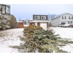 7 COOLBROOK CR CRESCENT, Ottawa, Ontario