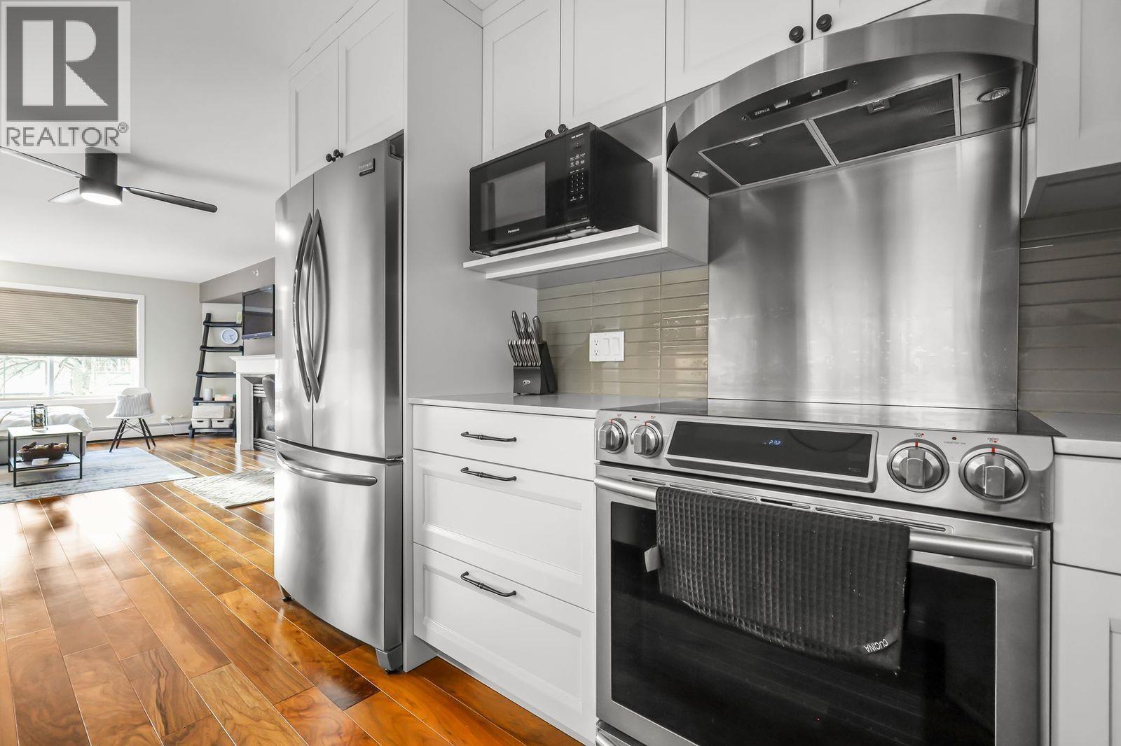 208 1638 6th Avenue, Prince George, British Columbia  V2L 3N6 - Photo 4 - R3075021