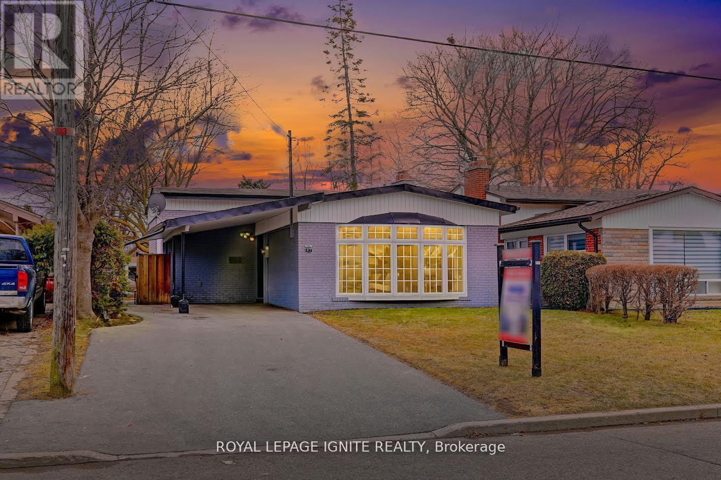 47 DEERFIELD ROAD, Toronto, Ontario