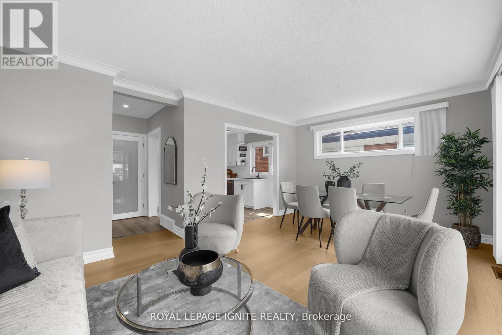 47 Deerfield Road, Toronto, Ontario  M1K 4X2 - Photo 6 - E12444453