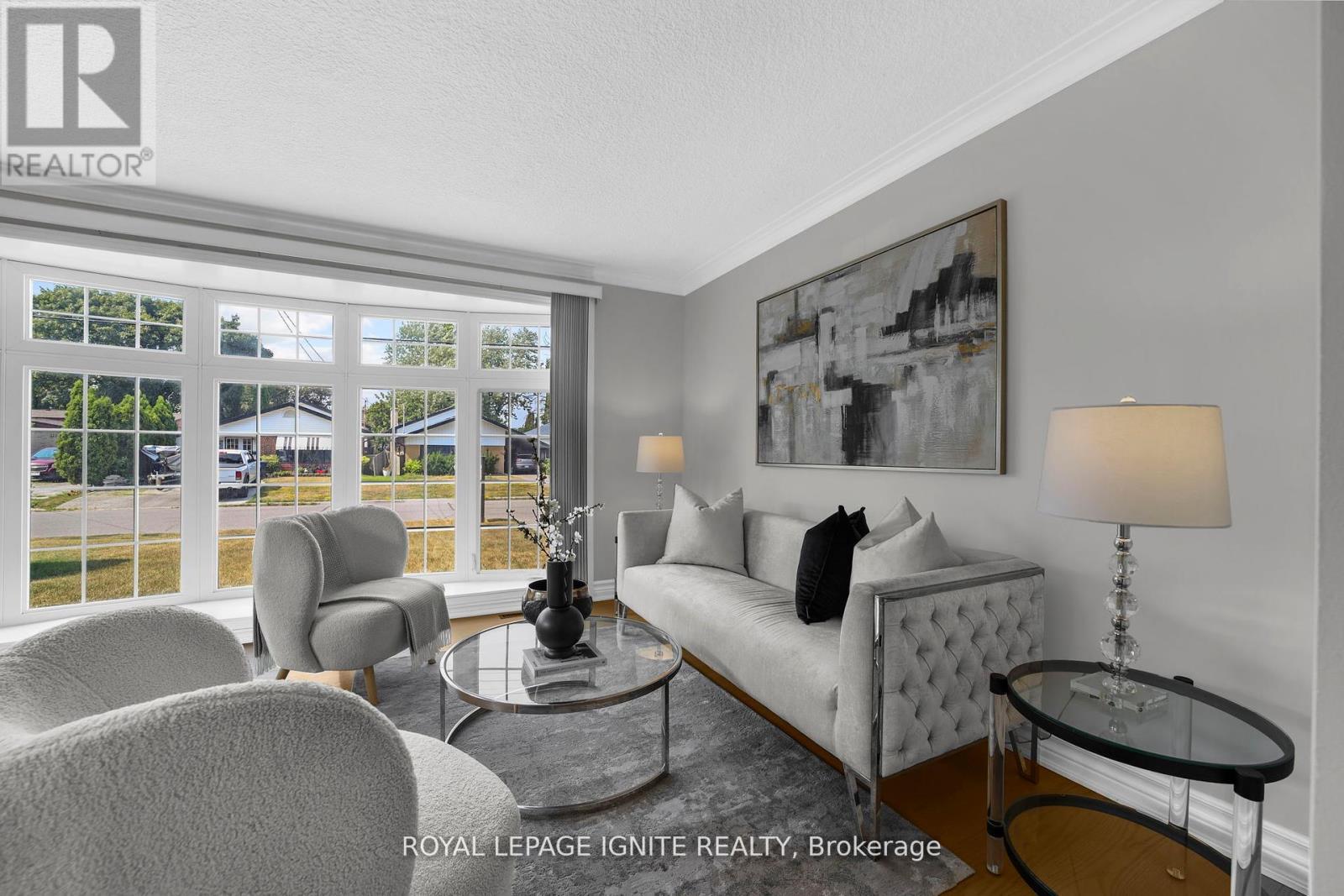 47 Deerfield Road, Toronto, Ontario  M1K 4X2 - Photo 4 - E12444453